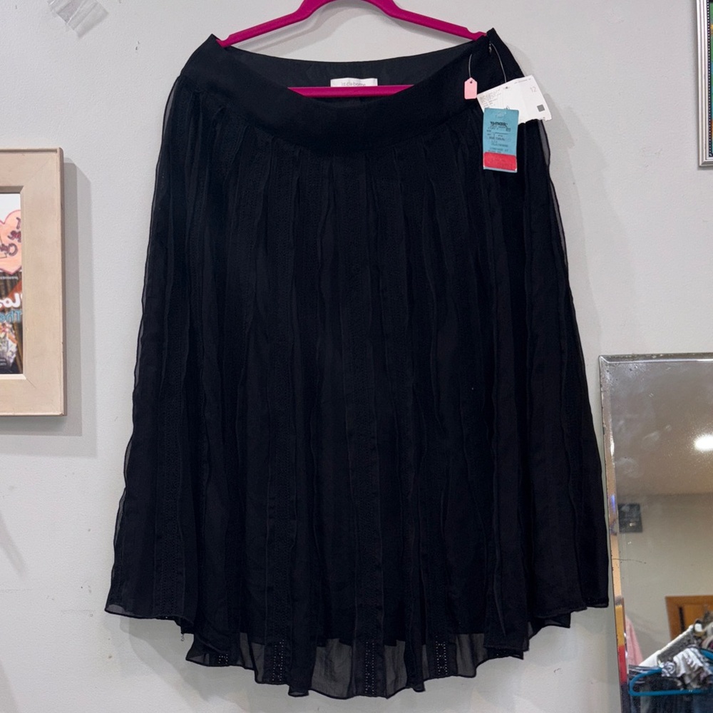 Size 12 NWT Elegant Liz Claiborne Collection Silk Black A-Line Skirt